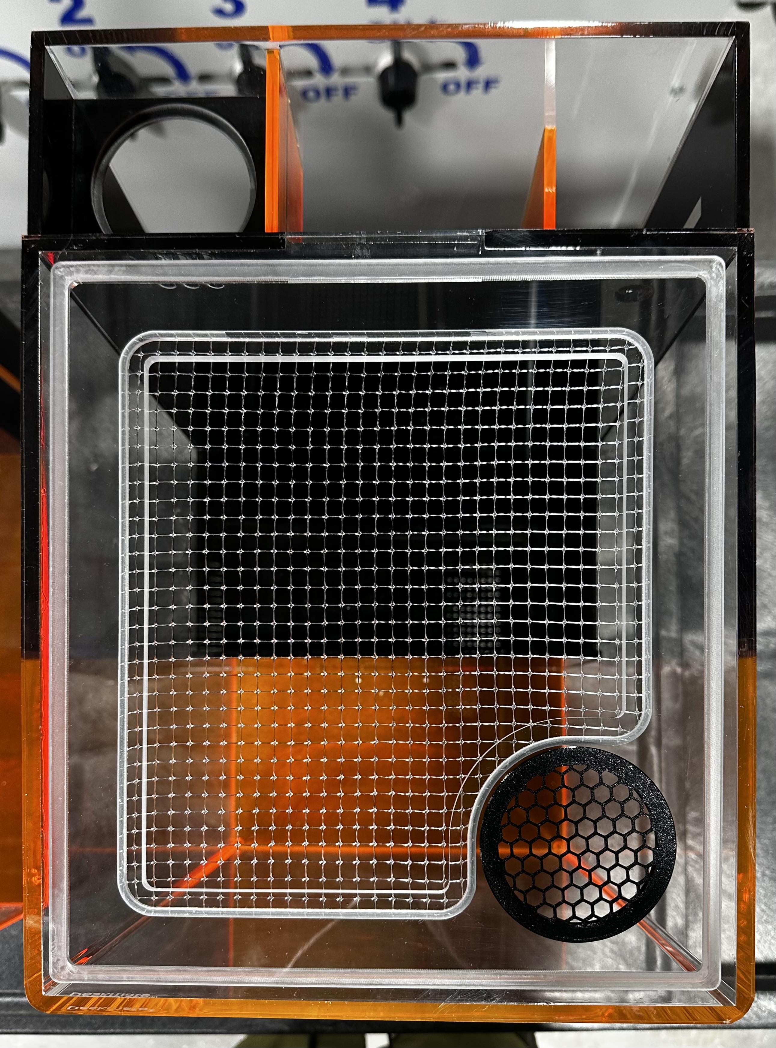 Eshopps Deskmate MARIANA Lid